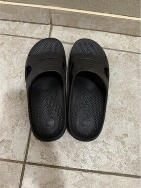 Women’s Black Revitalign Orthotic Sandals